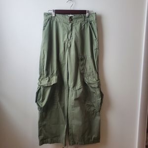 Urban Outfitters BDG Size 6 Cargo Pants w/ Gold Stitch